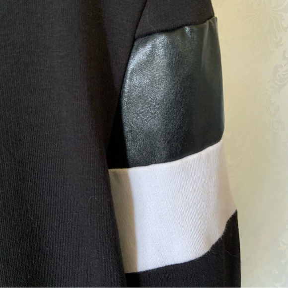 Mens Black and white color block Cowl Neck Sweatshirt by H&M - Picture 6 of 8